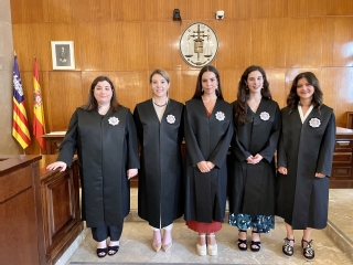 De izquierda a derecha Núria Alonso Reverter, Raquel Chasserot Villagrasa, Judit Casasampere Ferrer, Marina Castillo Calatayud y Joana María Coll Camps